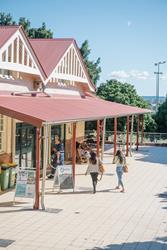 UniSQ Ipswich outdoor spaces.