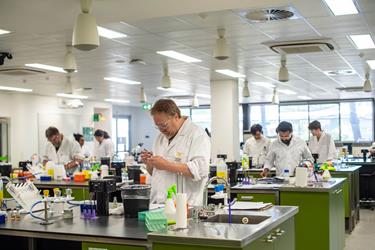 UniSQ Toowoomba science laboratory.