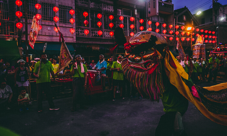 Chinese folk dancing