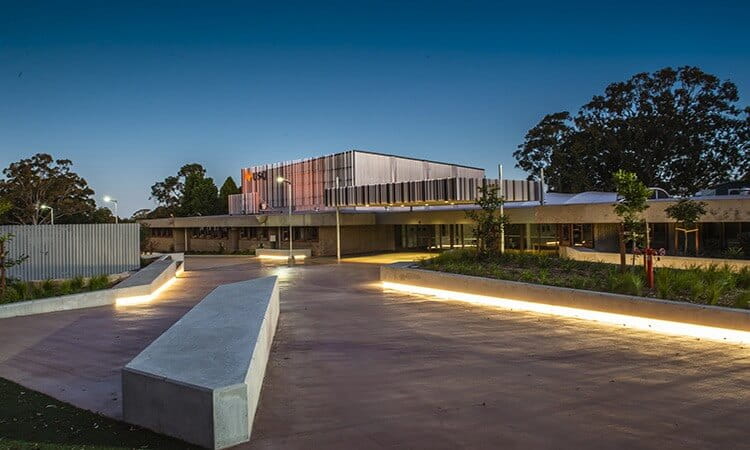 Refreshed entryway between A and B Blocks at the UniSQ Toowoomba Campus.