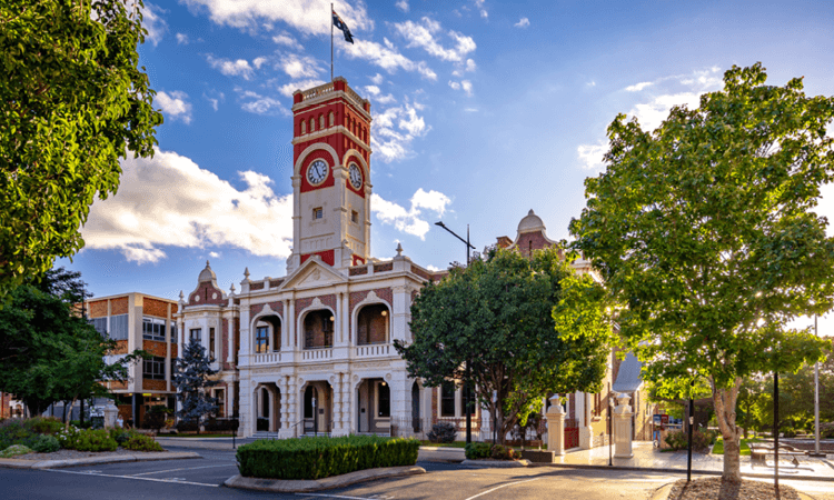 Study tours Town Hall Toowoomba Queensland
