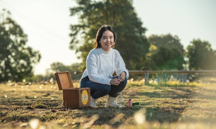 lady in the field