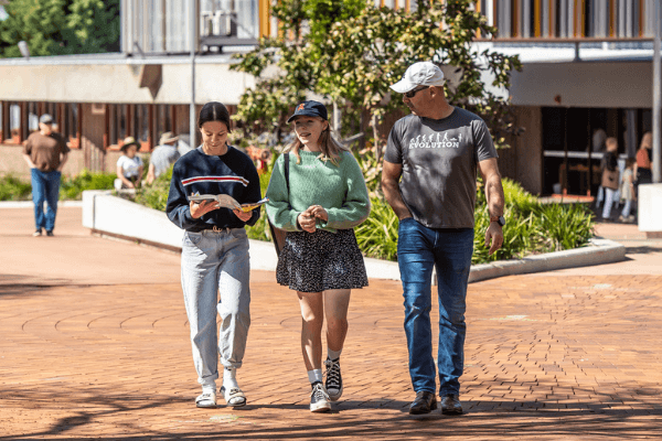 University students walking around